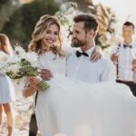 Bröllopsbild, parer och gästerna